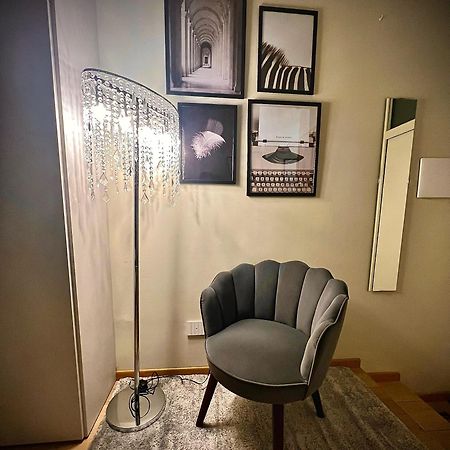 Home Donatella Cormano Luaran gambar