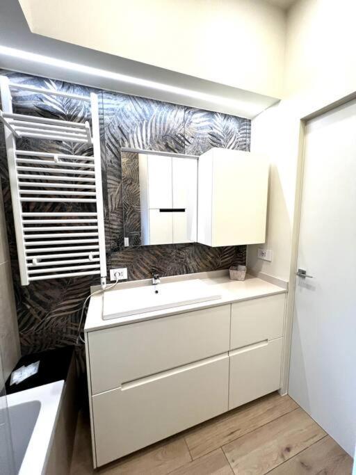 Home Donatella Cormano Luaran gambar